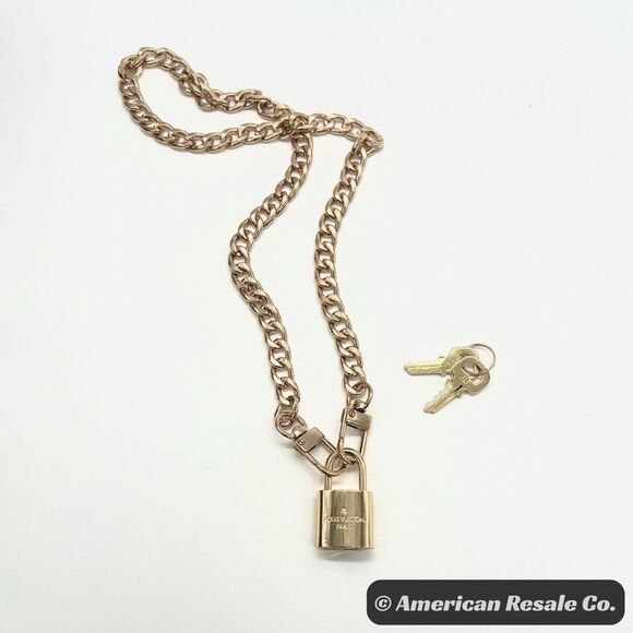 Louis Vuitton LV #315 Gold Lock Vintage and Rare PadLock Lock 2 Keys Necklace - Picture 2 of 8